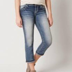 Miss Me Easy Capri, Buckle Exclusive, Style: JE5340EP8, 27x26, EUC $188 MSRP